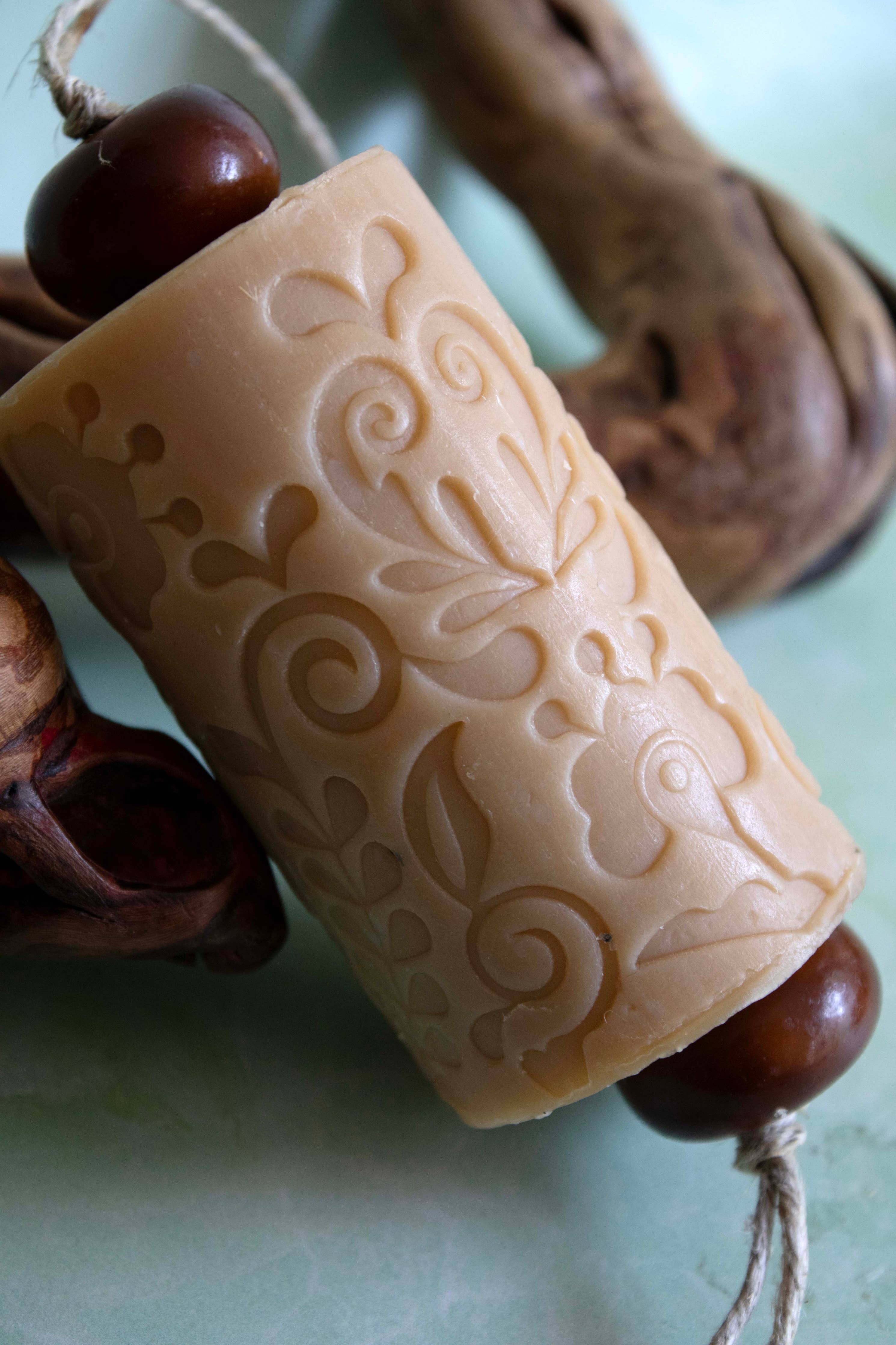 Savon "Dulce"  au jojoba, savon sur corde