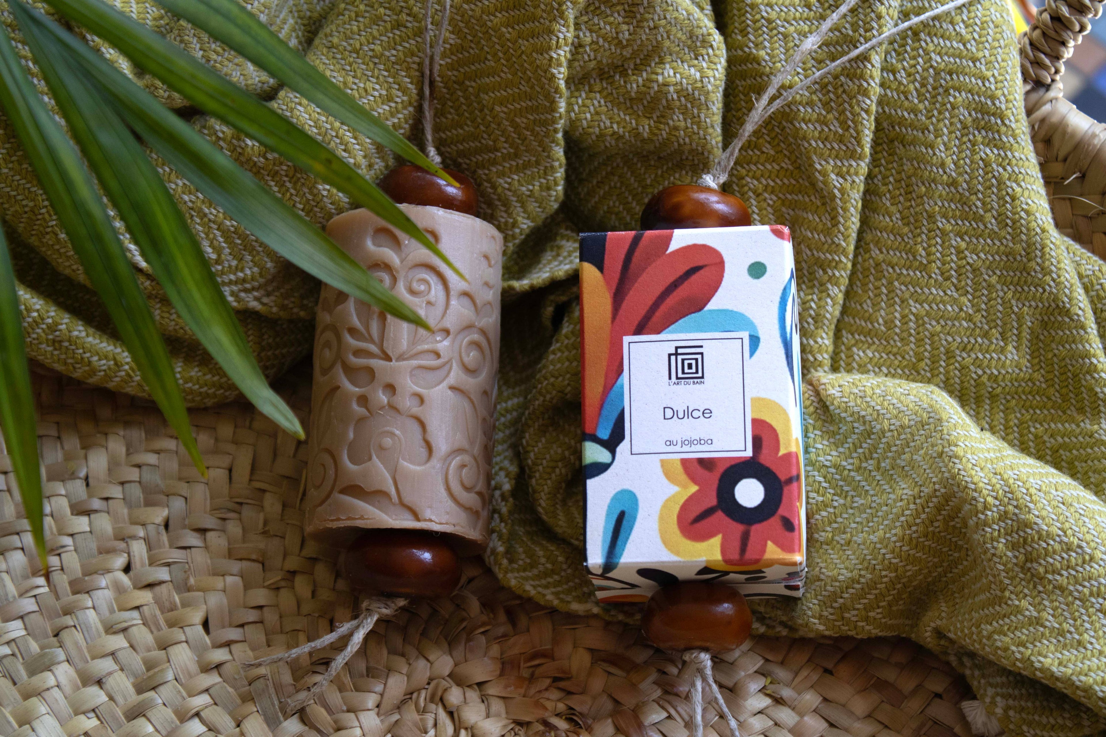 Savon "Dulce"  au jojoba, savon sur corde