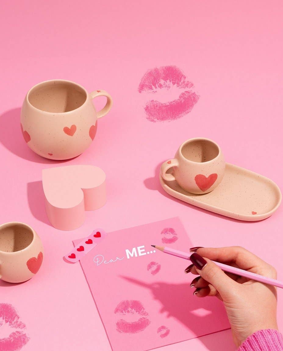 Mug boule en grès Cozy Hearts 500 ml édition limitée